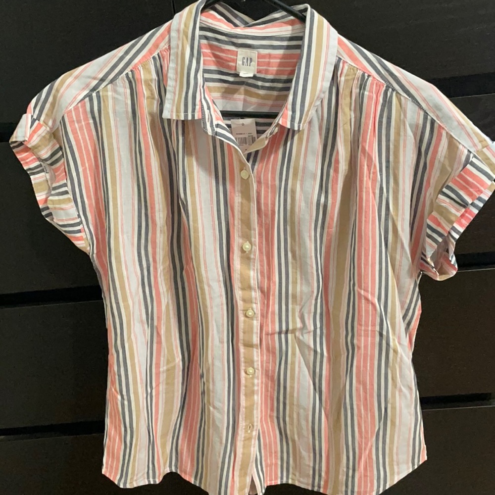 Gap button up blouse size small